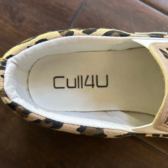 Leopard Sneakers - Picture 2 of 3